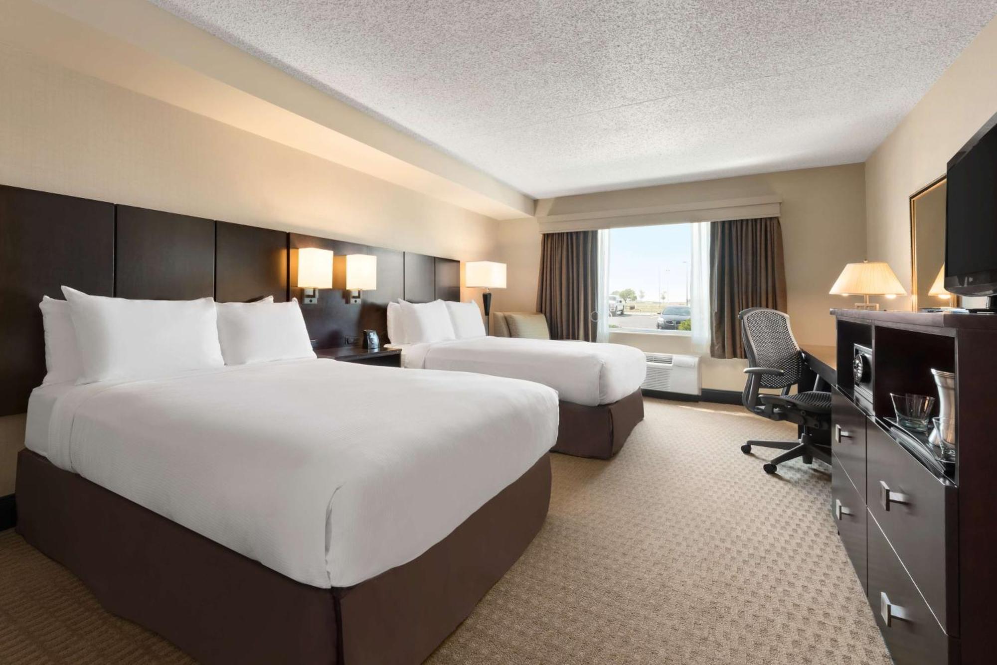 Double Room with Two Double Beds - Hearing Accessible with Bathtub//Non-Smoking,1705943183:JPEG