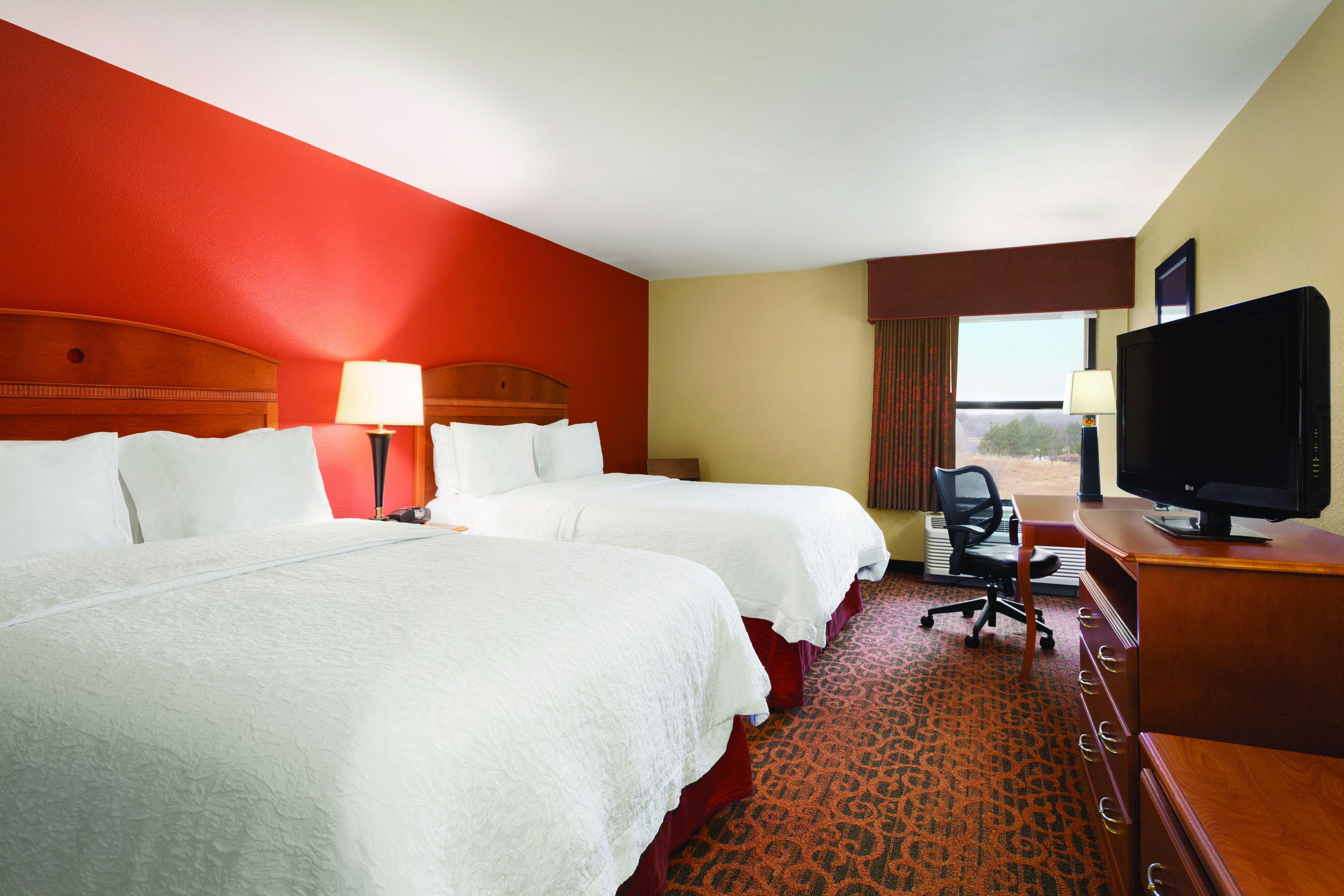 Room Two Queen Beds Non-Smoking